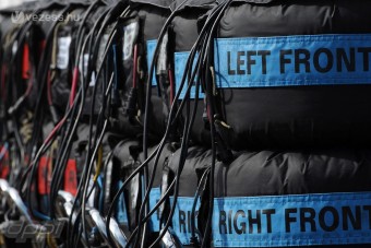 F1: A biztonságon spórolnának?