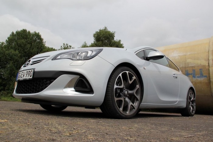 Egy centivel alacsonyabb mint a GTC