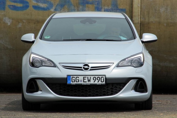 A GTC szemből simán szép volt, az OPC szép és dühös