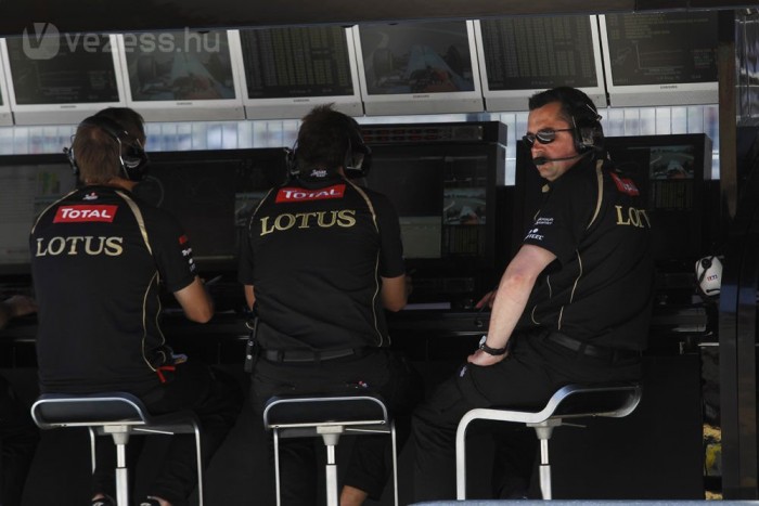 F1: Alonso duplázott, Schumi a dobogón 9