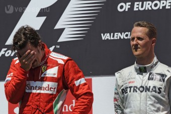 F1: Alonso duplázott, Schumi a dobogón