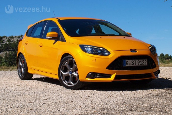 Hiányzik belőle az igazi vadság. A kockásra gyúrt hasizmot biztosan az RS kapja