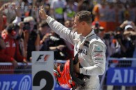 F1: Kiverte a biztosítékot Schumacher szárnyügye 6