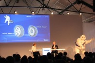 A Michelin egy új személyautó-abroncs, az Energy Saver + és egy új kisteherautó-gumi, az Agilis bemutatójára csődítette össze az európai szaksajtót, Stockholmba. Nem vezettünk semmit, de sok érdekeset hallottunk a gumikról