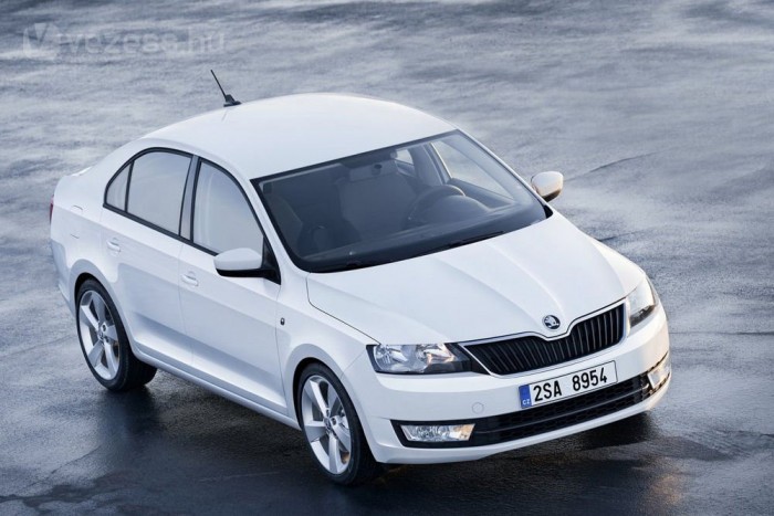 Jön a turbós családi autó 8 | Vezess Gyakorlatilag megegyezik egymással a két leányvállalat családi autója