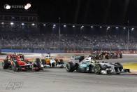 F1: Szingapúr a levegőben lóg 35