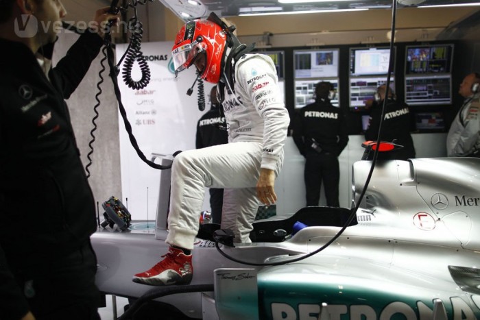 F1: A nyári szünetben eldől Schumi sorsa