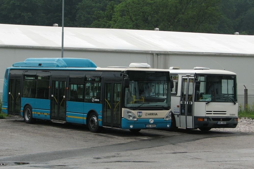 A helyijáratos sofőr szerint a gázos busszal semmi extra teendő nincs, ugyanolyan, mintha dízelen ülne. Csak nem kormol