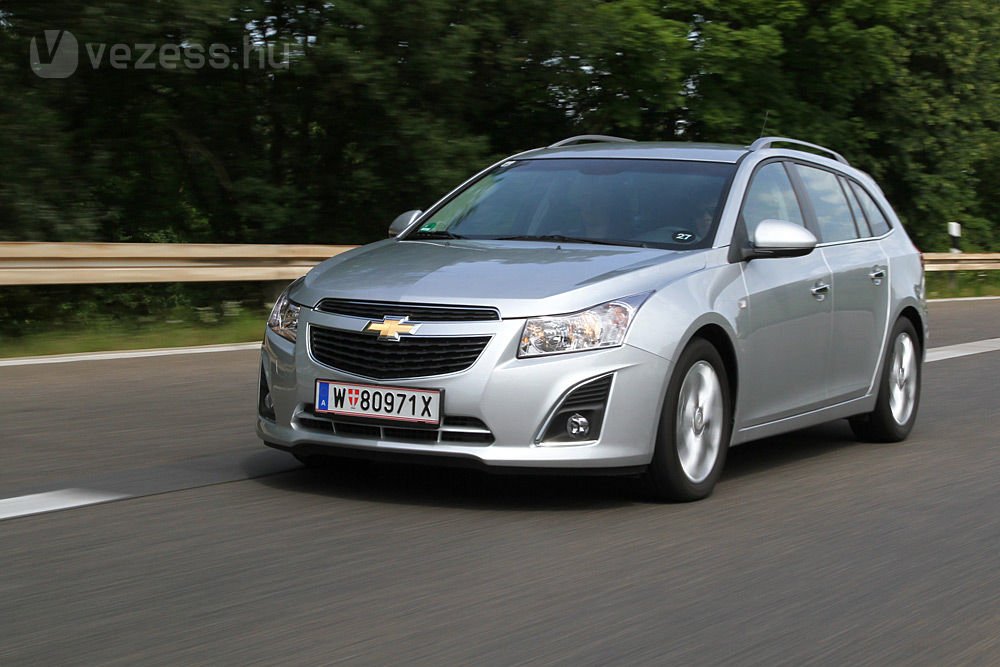 Kerek a család: Chevrolet Cruze kombi 26