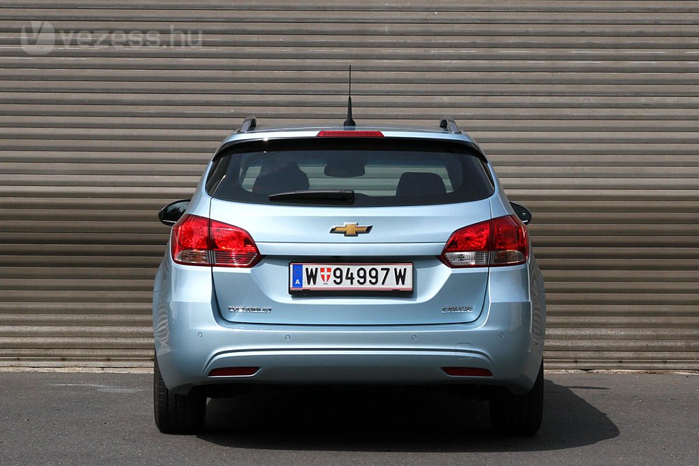 Kerek a család: Chevrolet Cruze kombi 30