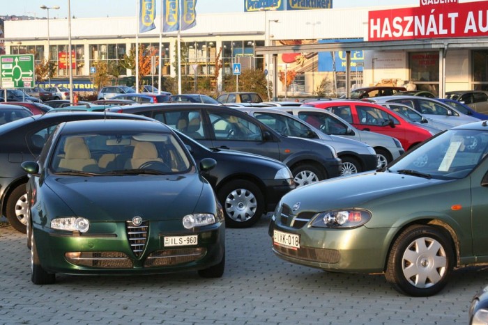 Átverés helyett: milyen autót érdemes megvenni? 7 | Vezess Könnyű tűzbe jönni egy vonzó autóért, de a döntést racionálisan érdemes meghozni