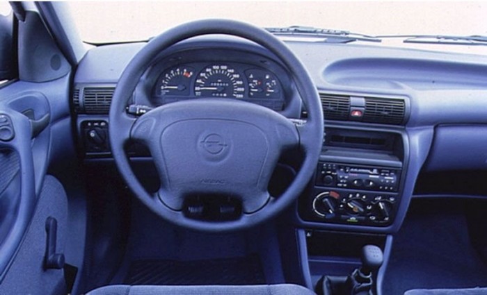 Sallangmentes belső, legalább nem sok funkció romolhat el