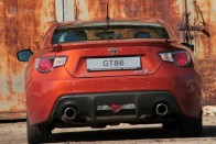 Testvérmodellje a Subaru BRZ, amely gyakorlatilag megegyezik vele