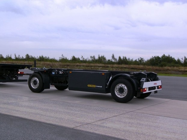 Moduláris pótkocsi vonóháromszöggel