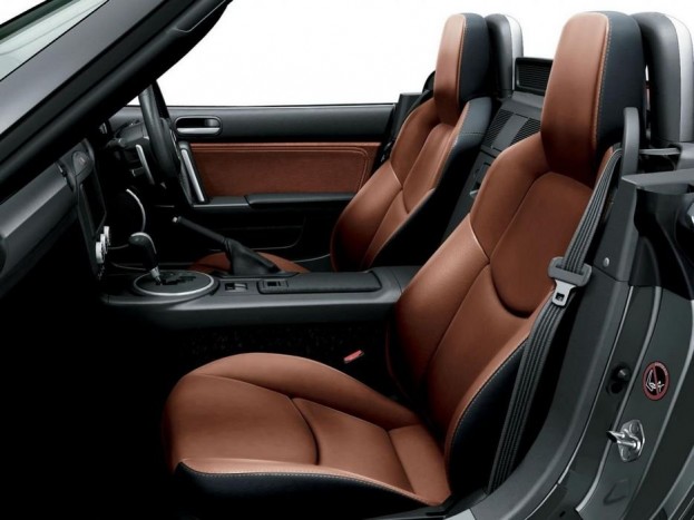 Frissül a legnépszerűbb roadster 6