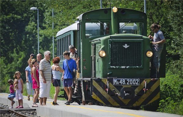 Félmilliárd forintból újult meg Zsuzsi