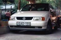 Ez a mostani autóm, egy 1996-os, háromajtós Volkswagen Polo