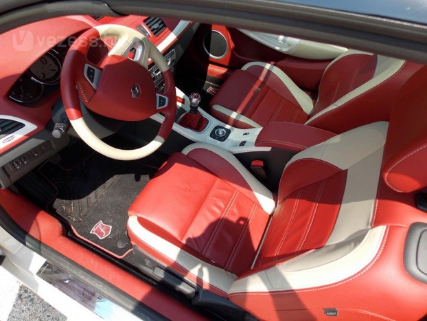 Fotózzunk autót! 7 | Vezess Rossz! Félig besüt a nap, és felesleges az árnyjáték is