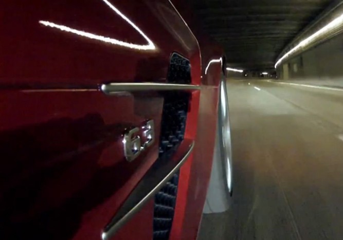 Mercedes hangorkán Detriot utcáin