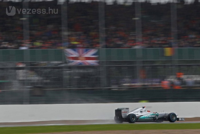 F1: Alonso nyerte a maratoni időmérőt 7