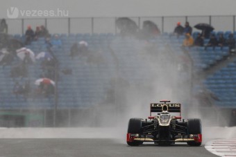 F1: Rossz gumikat kapott Räikkönen