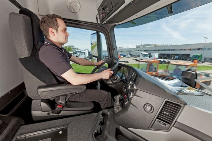 Az S-jelű fülke csak ClassicSpace kivitelben lesz kapható, ami belső magasságával biztosítja a szükséges teret a járművezetőnek