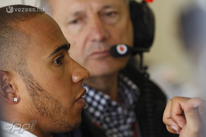 F1: Hamilton nem a szívére hallgat