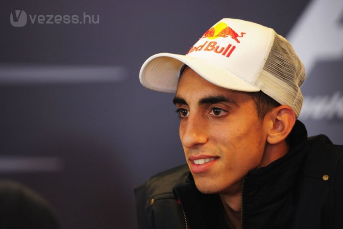 F1: A tesztpilótát is megtartaná a Red Bull