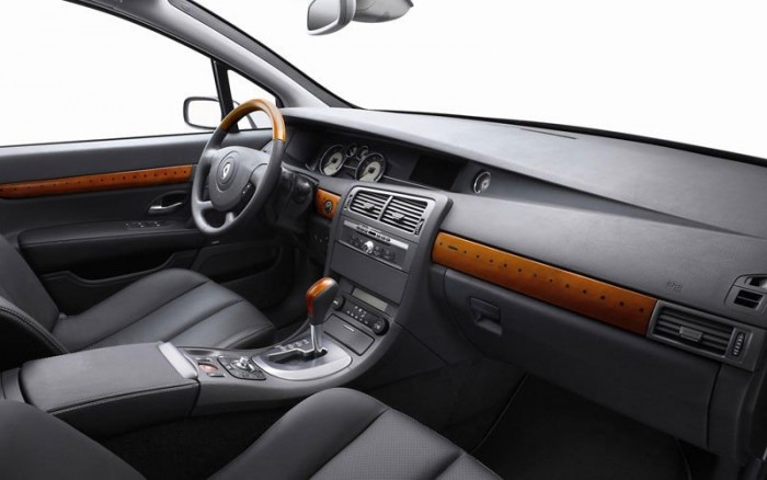 A Vel Satis belső tere puha, otthonos, francia, szerethető