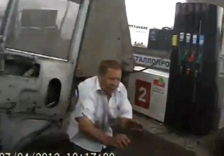 Rémisztő baleset egy benzinkúton