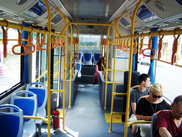 Rázós téma: kínai villanybusz testközelből 7 | Vezess Ülések mindkét oldalon egy sorban elhelyezve