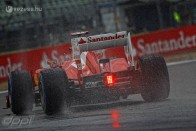 F1: Räikkönenéket kicsinálta az eső 2