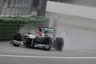 F1: Räikkönenéket kicsinálta az eső 38