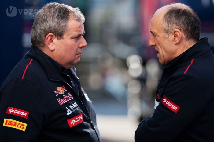 F1: Kidobták a Toro Rosso-főnököt?