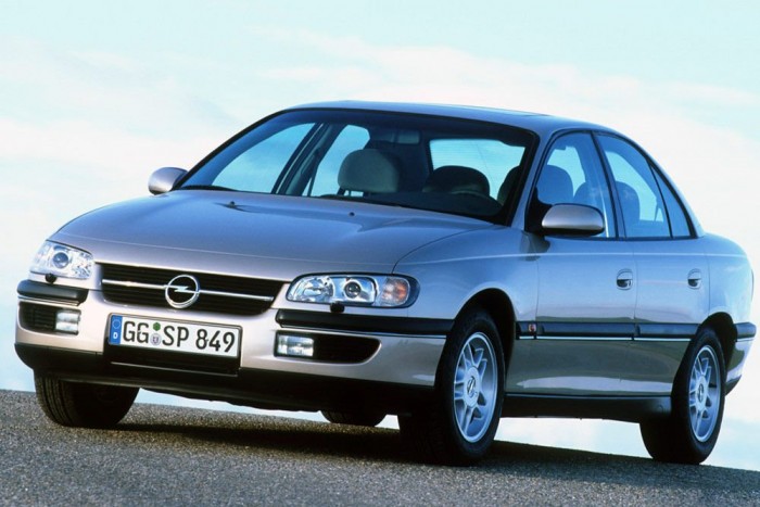 Visszatérhet az Opel Omega 3
