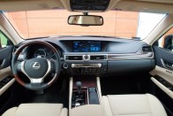 Összehasonlító teszt: Audi A6 Hybrid – Infiniti M35h – Lexus GS 450h 88