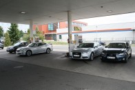 Végül a kútnál dől el minden, meglepetésre az Infiniti nyert, 7,9 literrel. A Lexus és az Audi egységesen 8,1 litert kért átlagban