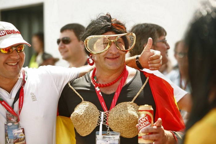 Tiltott kéjelgés a Hungaroringen 2 Tiltott kéjelgés a Hungaroringen 2
