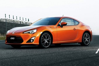 Az új Toyota sportkocsi a tévében