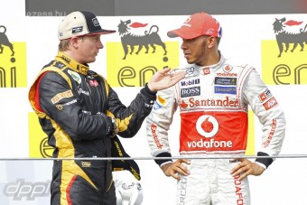 F1: Hamilton ámul, Räikkönen többet akar