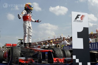 F1: Négyen egy ellen
