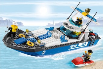 Ittasan rendőrségi csónakot lopott