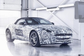 Jönnek a kézi váltós Jaguarok