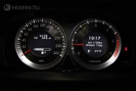 Ennél a valós fogyasztás a teszt végén kevesebb volt: 8,2 l/100km