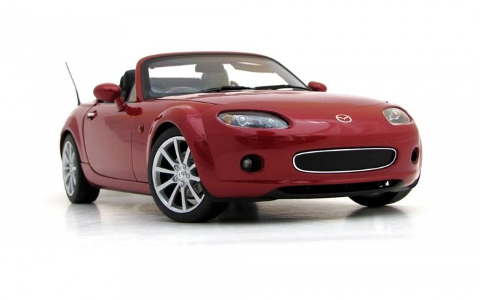 Mindenki tudja, hogy az MX-5 így jó, ahogy van!