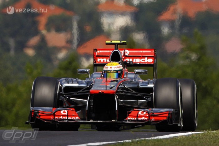 F1: Hamilton közelebb az új szerződéshez