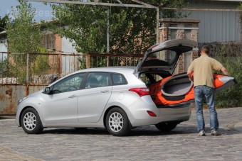 Hyundai i30: mit tud mezítláb?