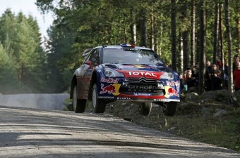 Loeb nyerte a Finn-rali időmérőjét