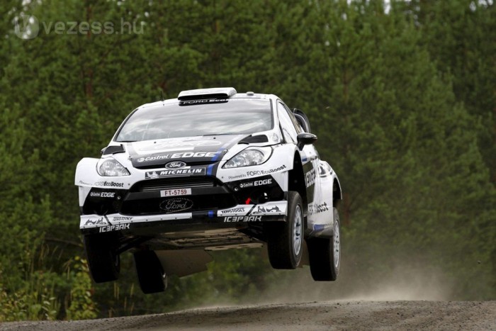 Loeb vezet a Finn-rali 1. napján 6 | Vezess Loeb vezet a Finn-rali 1. napján 6