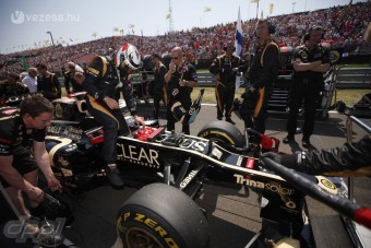F1: Vérszemet kapott a Lotus